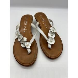 Italian Shoemakers White Smilla Sandal Italian Leather Rhinestone Flowers 9.5